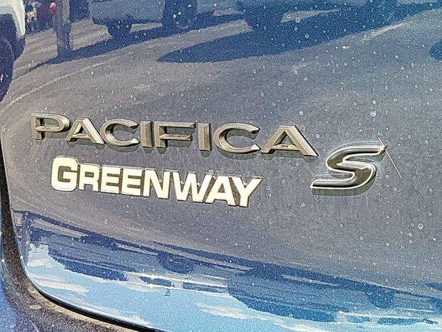 new 2025 Chrysler Pacifica car, priced at $47,599