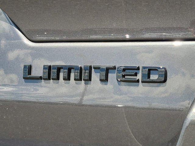 new 2025 Jeep Grand Cherokee car, priced at $40,678