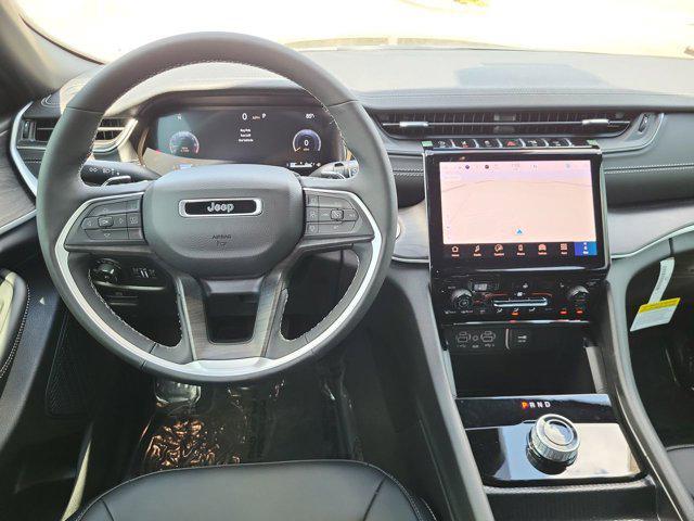 new 2025 Jeep Grand Cherokee car, priced at $40,678