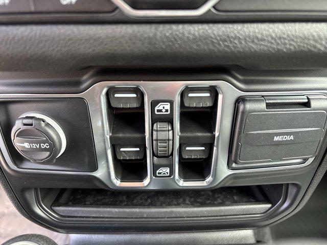 new 2025 Jeep Wrangler car, priced at $43,746