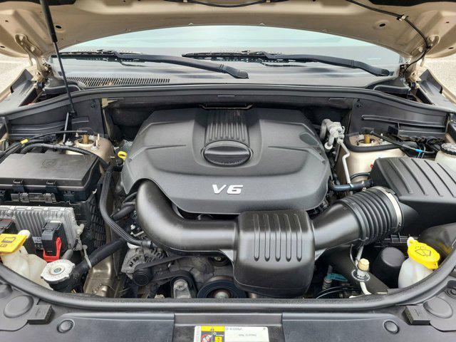 used 2015 Jeep Grand Cherokee car, priced at $15,949