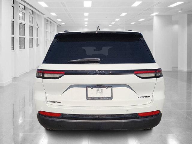 new 2025 Jeep Grand Cherokee car, priced at $42,548