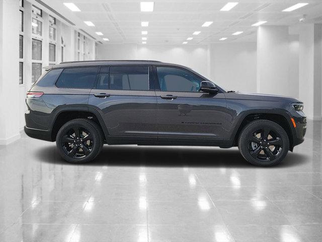 new 2024 Jeep Grand Cherokee L car, priced at $40,172