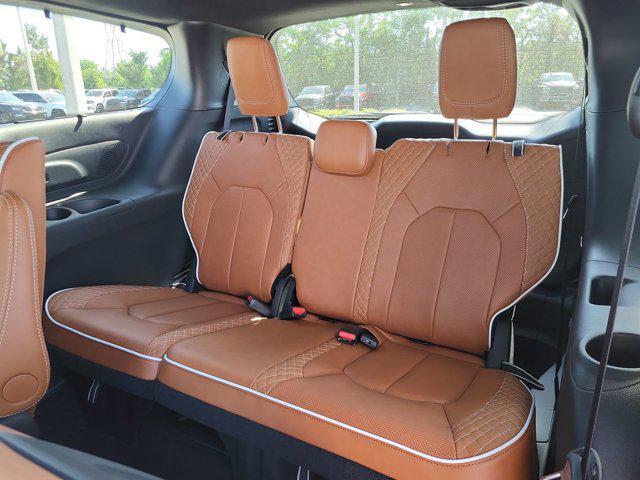 new 2025 Chrysler Pacifica car, priced at $47,741