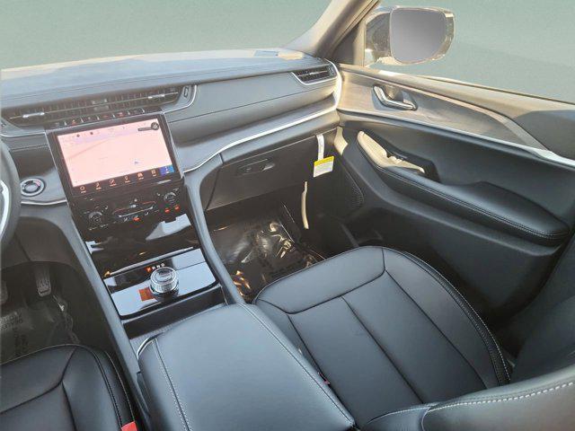 new 2025 Jeep Grand Cherokee car, priced at $39,698