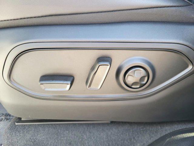 new 2025 Jeep Grand Cherokee car, priced at $39,698