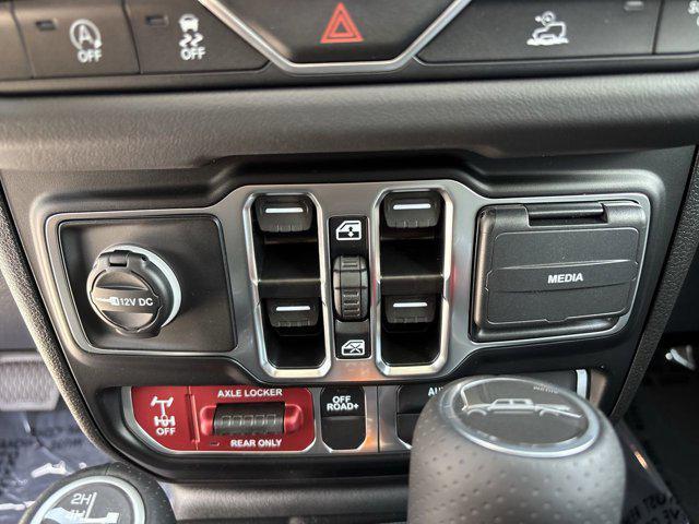 new 2025 Jeep Gladiator car, priced at $49,080