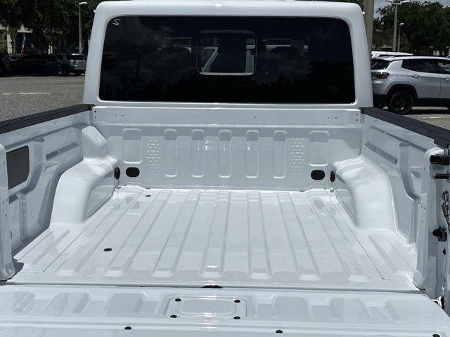 new 2025 Jeep Gladiator car, priced at $49,080