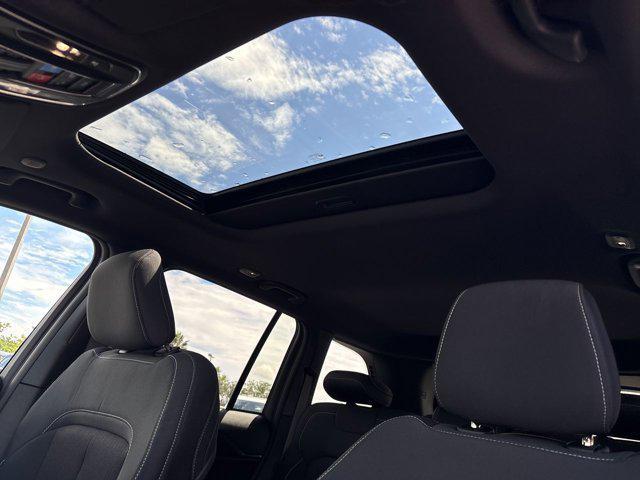 new 2025 Jeep Grand Cherokee car, priced at $39,111
