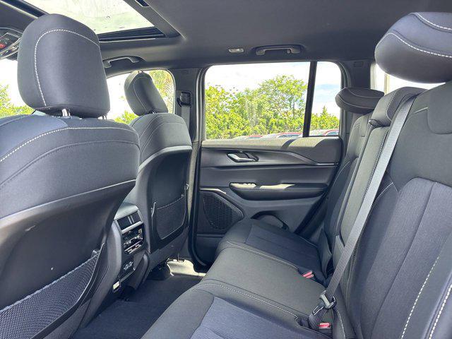new 2025 Jeep Grand Cherokee car, priced at $39,111