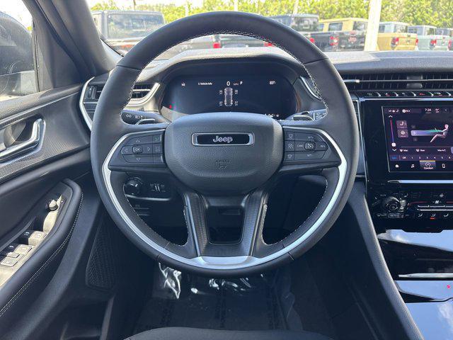 new 2025 Jeep Grand Cherokee car, priced at $39,111