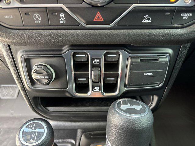 new 2025 Jeep Wrangler car, priced at $39,451