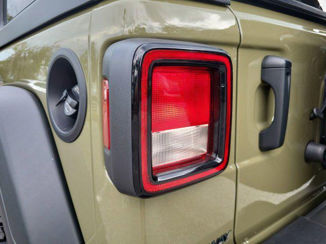 new 2025 Jeep Wrangler car, priced at $45,212