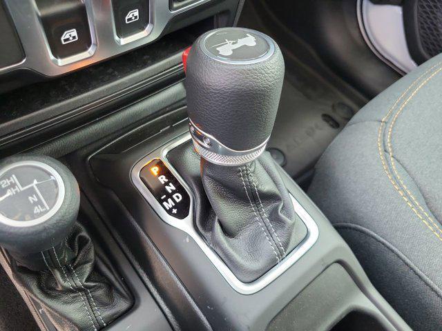 new 2025 Jeep Wrangler car, priced at $36,854