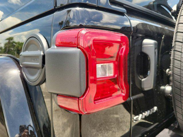 new 2025 Jeep Wrangler car, priced at $49,092