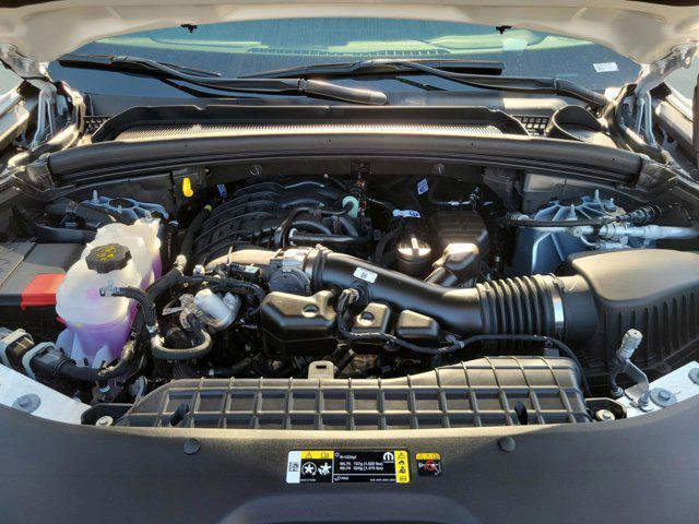 new 2025 Jeep Grand Cherokee L car, priced at $39,249