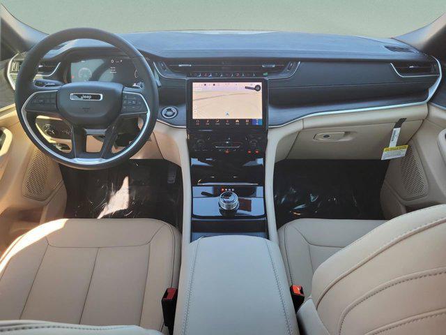 new 2025 Jeep Grand Cherokee L car, priced at $39,249