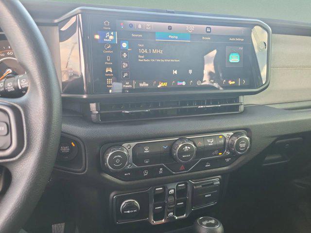 new 2026 Jeep Wrangler car, priced at $38,078