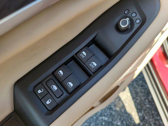 new 2025 Jeep Grand Cherokee car, priced at $38,822