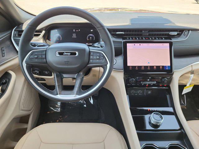 new 2025 Jeep Grand Cherokee car, priced at $38,822
