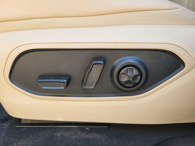 new 2025 Jeep Grand Cherokee car, priced at $38,822