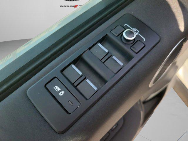 used 2019 Land Rover Discovery car, priced at $19,910