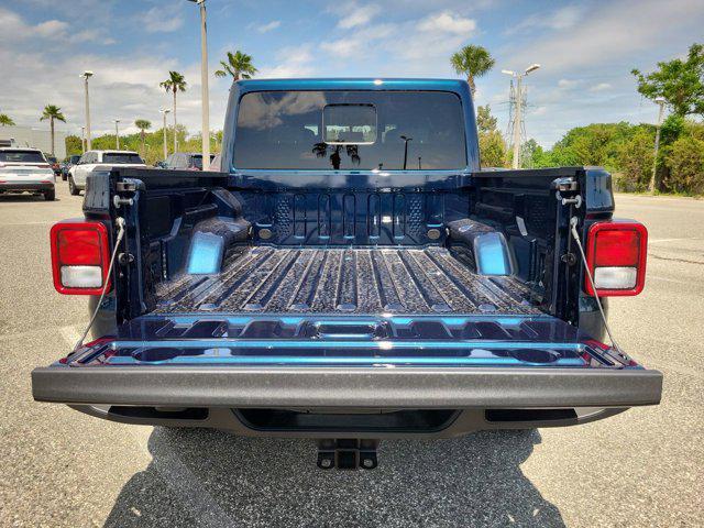 new 2025 Jeep Gladiator car, priced at $39,656
