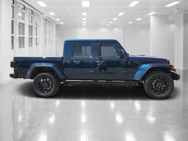 new 2025 Jeep Gladiator car, priced at $39,656