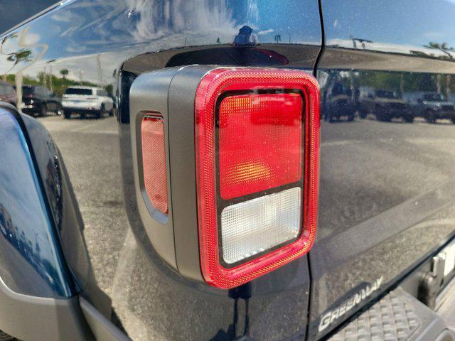 new 2025 Jeep Gladiator car, priced at $39,656