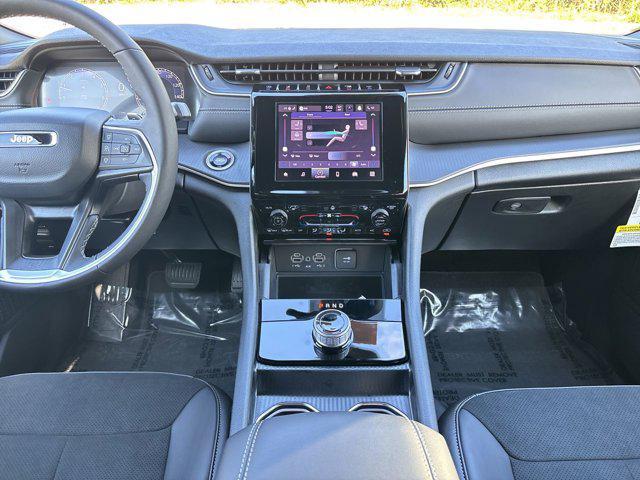 new 2025 Jeep Grand Cherokee L car, priced at $40,652