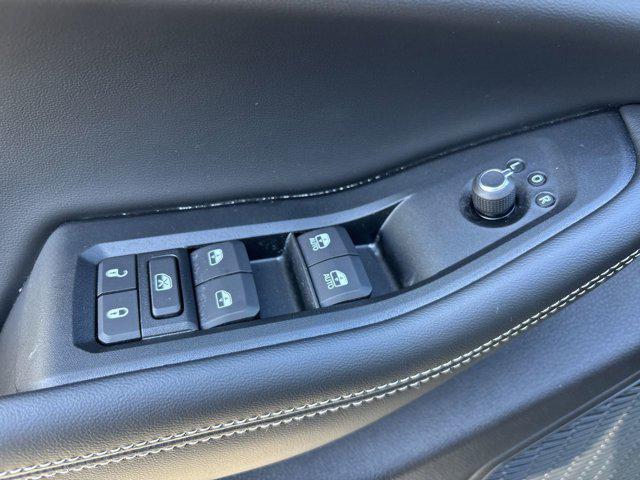 new 2025 Jeep Grand Cherokee L car, priced at $40,652