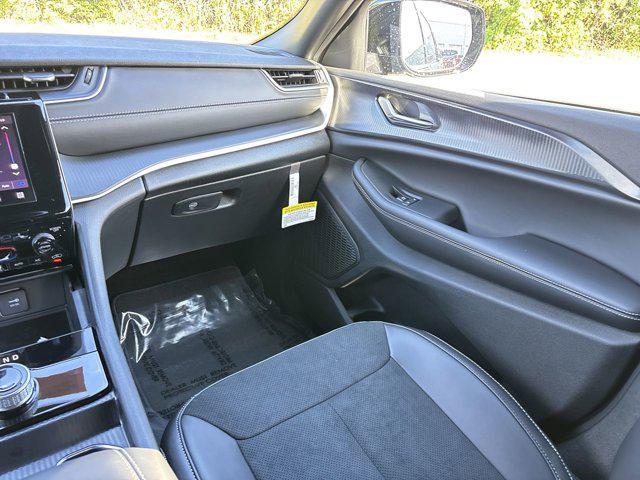 new 2025 Jeep Grand Cherokee L car, priced at $40,652