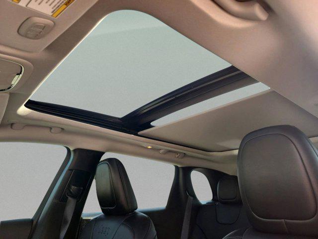 used 2022 Jeep Cherokee car, priced at $24,366