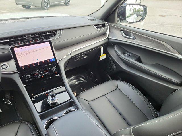 new 2025 Jeep Grand Cherokee L car, priced at $43,572