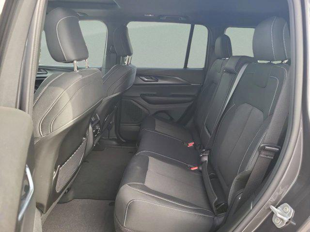 new 2025 Jeep Grand Cherokee car, priced at $35,168