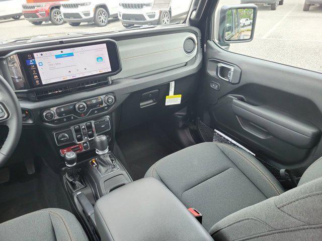 new 2025 Jeep Wrangler car, priced at $47,634