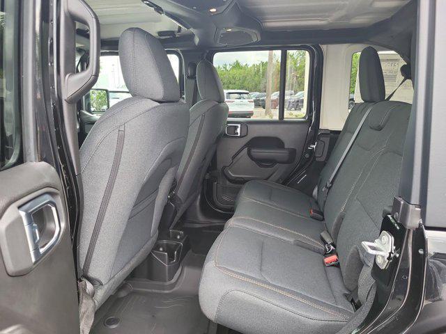 new 2025 Jeep Wrangler car, priced at $47,634