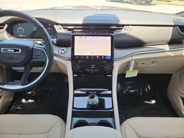 new 2025 Jeep Grand Cherokee car, priced at $40,101