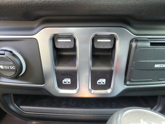 new 2025 Jeep Wrangler car, priced at $31,933