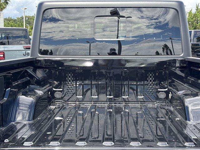 new 2025 Jeep Gladiator car, priced at $39,485