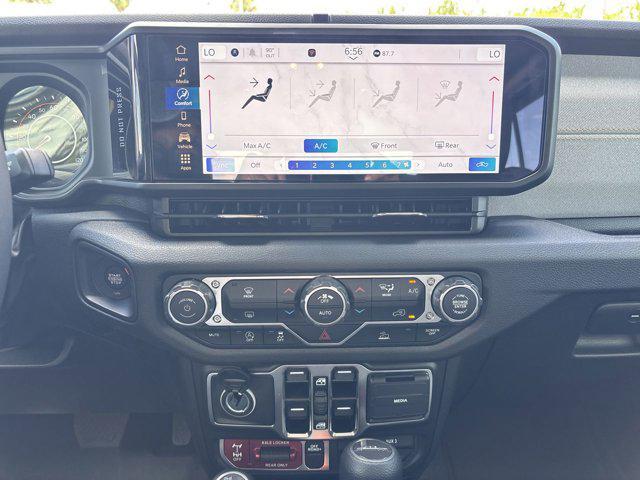 new 2025 Jeep Gladiator car, priced at $39,485