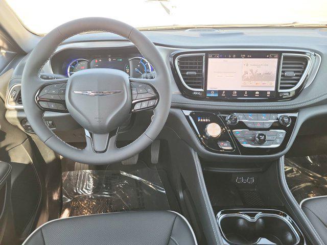 new 2025 Chrysler Pacifica Hybrid car, priced at $44,256