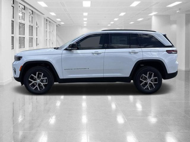 new 2025 Jeep Grand Cherokee car, priced at $41,771