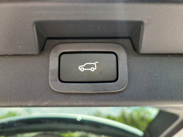 used 2020 Land Rover Discovery car, priced at $21,373
