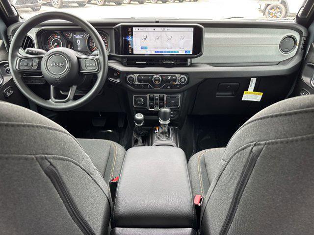 new 2025 Jeep Gladiator car, priced at $39,673