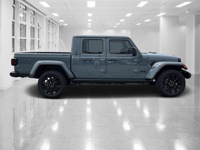 new 2025 Jeep Gladiator car, priced at $39,673