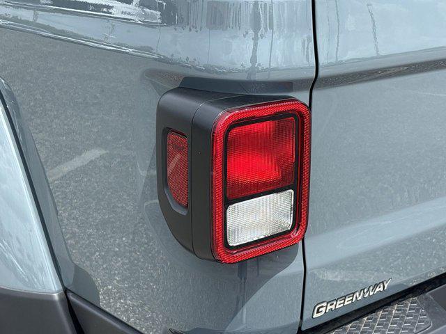 new 2025 Jeep Gladiator car, priced at $39,673