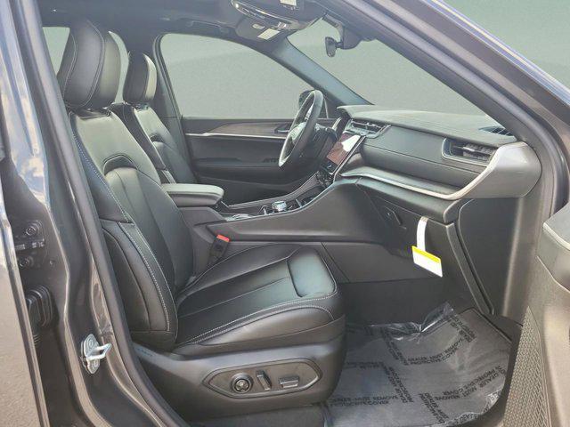 new 2025 Jeep Grand Cherokee L car, priced at $39,767