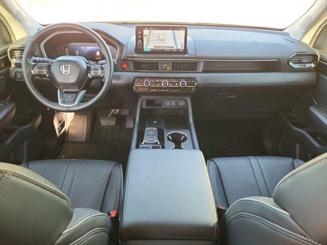 used 2023 Honda Pilot car, priced at $40,604