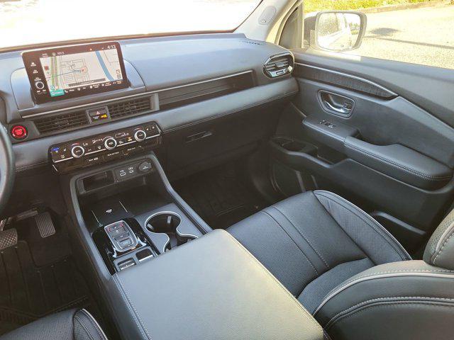 used 2023 Honda Pilot car, priced at $40,604